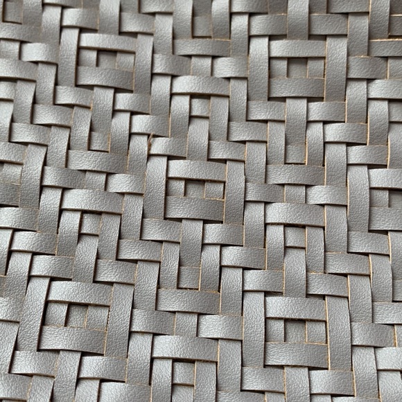 SOLE/SOCIETY large vegan gray purse. - Picture 4 of 10